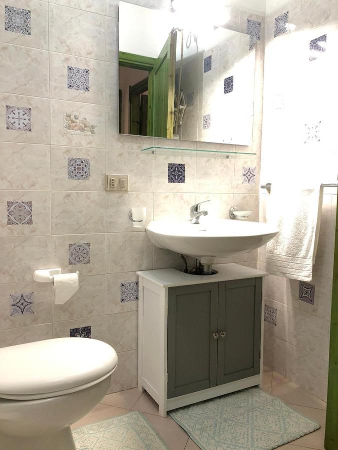 ヴィッラシミーウスCasa Smeraldaアパートメント エクステリア 写真